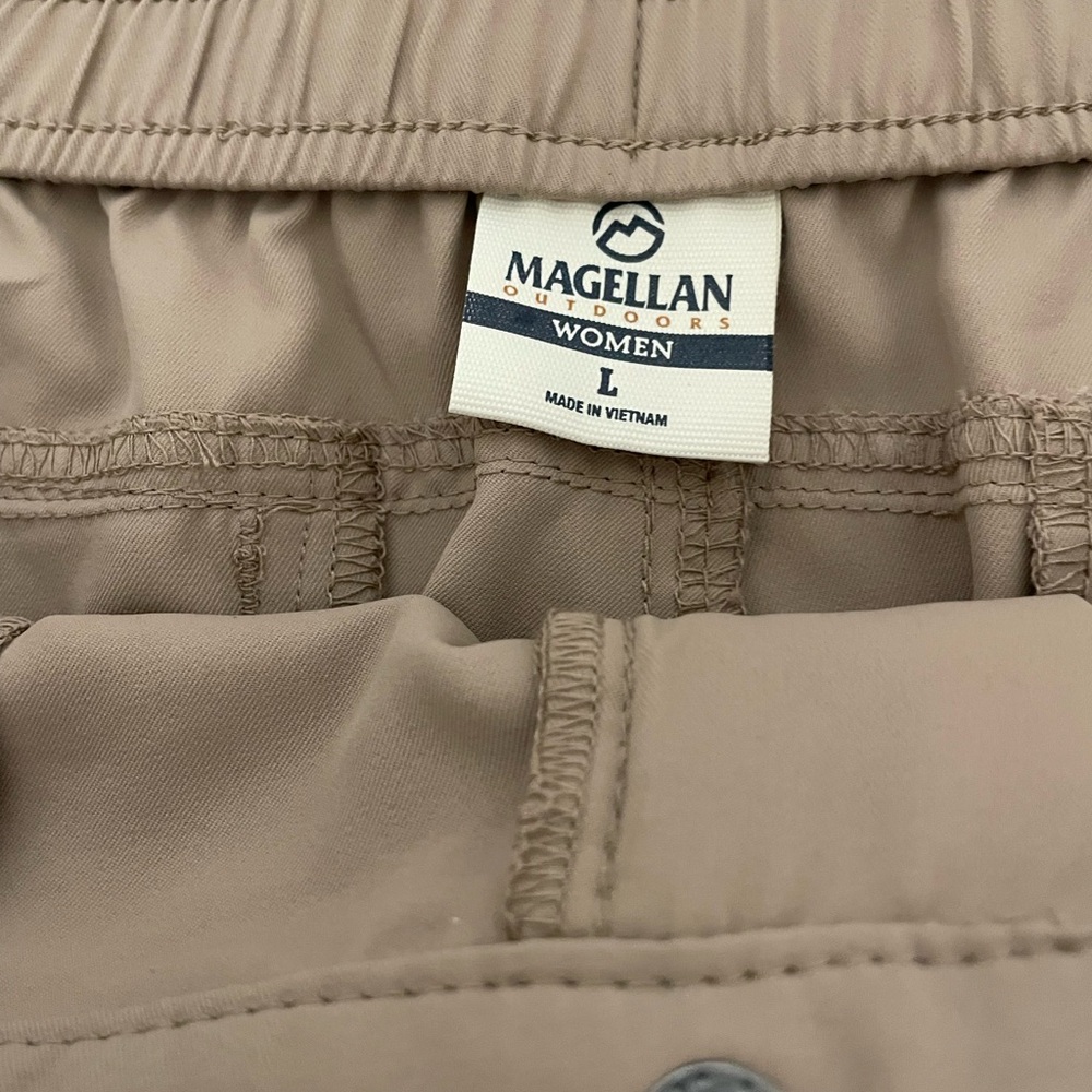 New MAGELLAN Outdoors Tan/Khaki Convertible Cargo Pants/Shorts Wick/UPF large - Picture 7 of 15